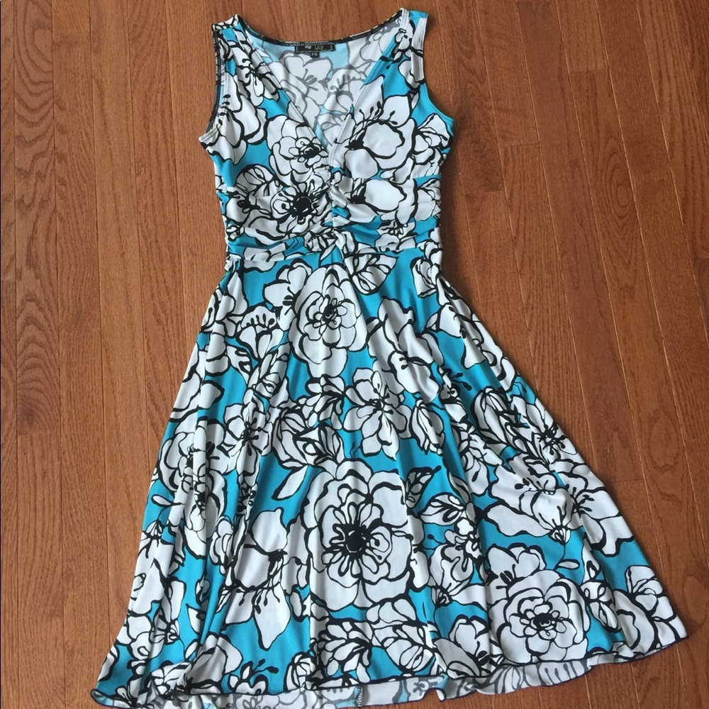 Lily flower 🌸 Summer Dress size PS